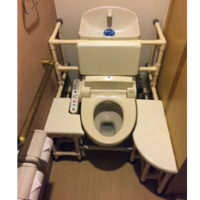 トイレでの移乗が大変。座位も安定させたい